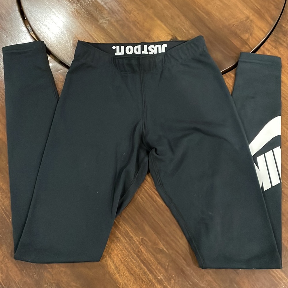 *Host Pick* 🎉 Nike Tights/Leggings